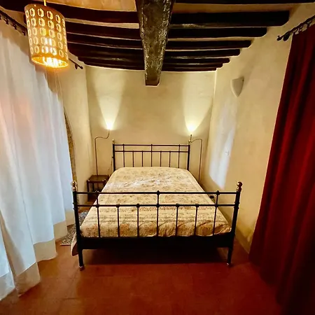 Daire Podere Castello
